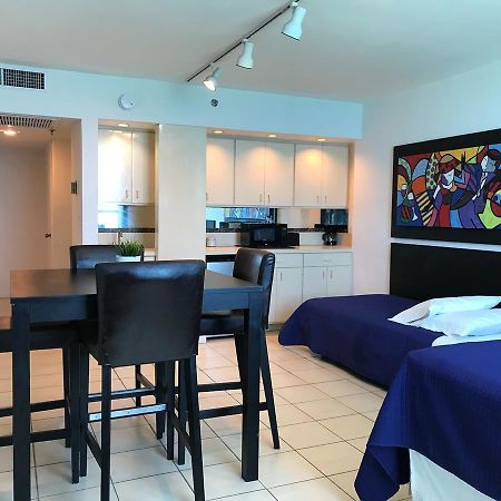 מיאמי ביץ' Dw Oceanfront Resort מראה חיצוני תמונה